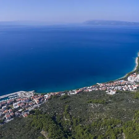 6695a Tučepi
